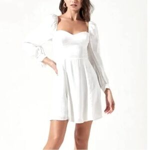 White puff shoulder bustier cupcake baby doll dress